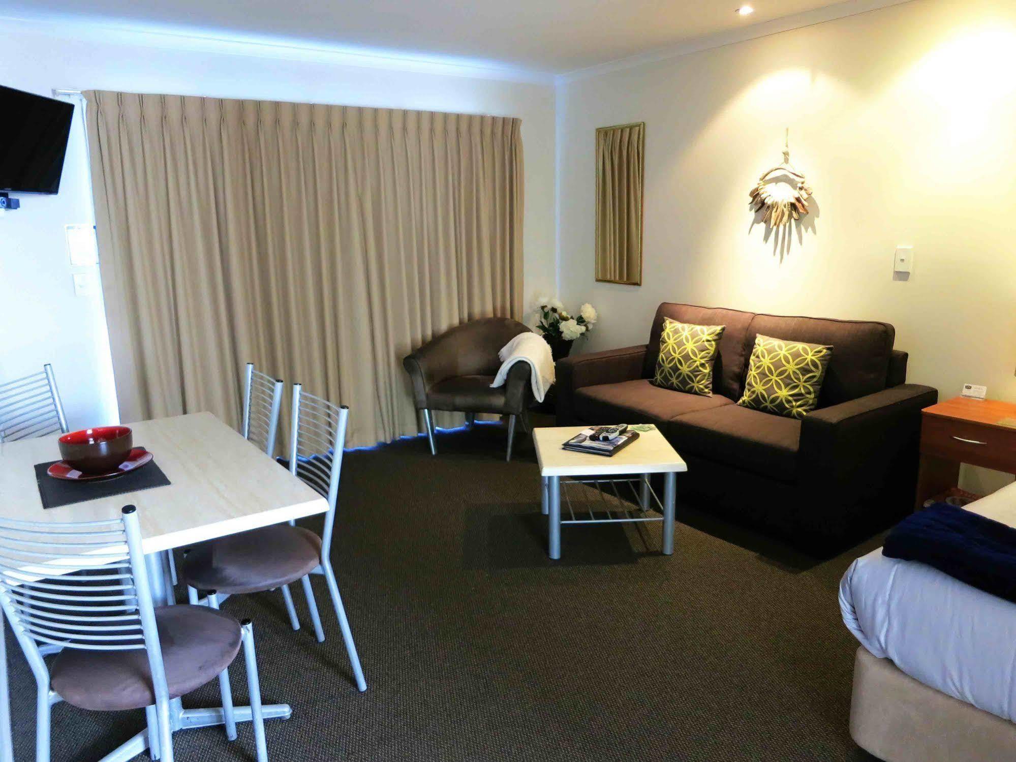 Asure Ascot Motor Inn Taupo Exterior photo