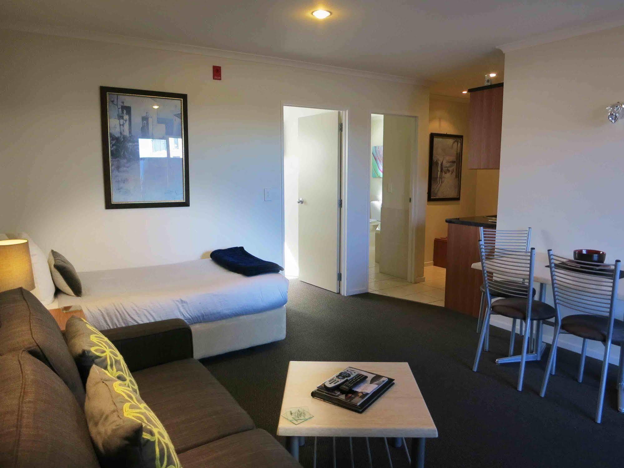 Asure Ascot Motor Inn Taupo Exterior photo